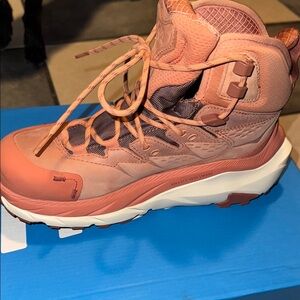 Hoka Women's Coral Athletic Shoes